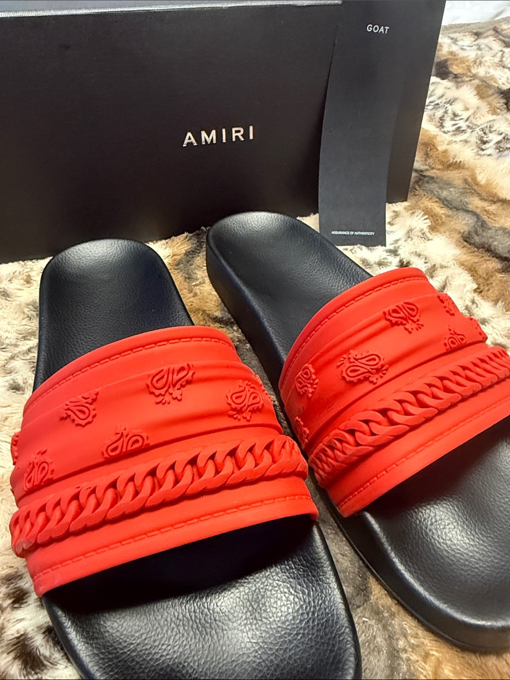 AMIRI Red Bandana-Print Chain Slide Sandals with GOAT authentication sz 12 / 45